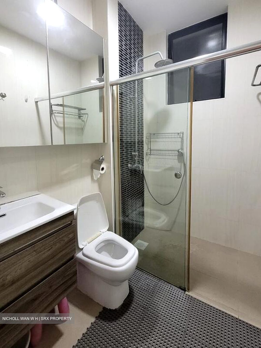 Onan Road (D15), Terrace #523554901